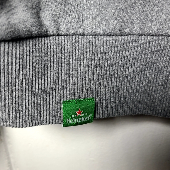 ​🍻 Authentic Heineken Amsterdam Factory Crewneck - Sz M Grey/white - Picture 6 of 7